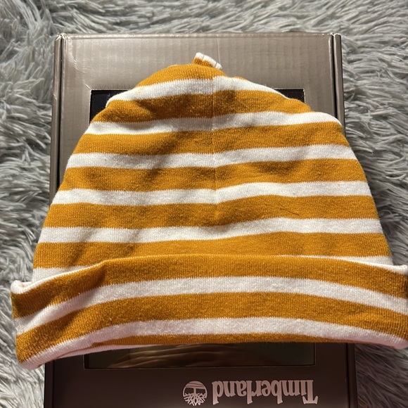 New infant timberland booties - Picture 6 of 6